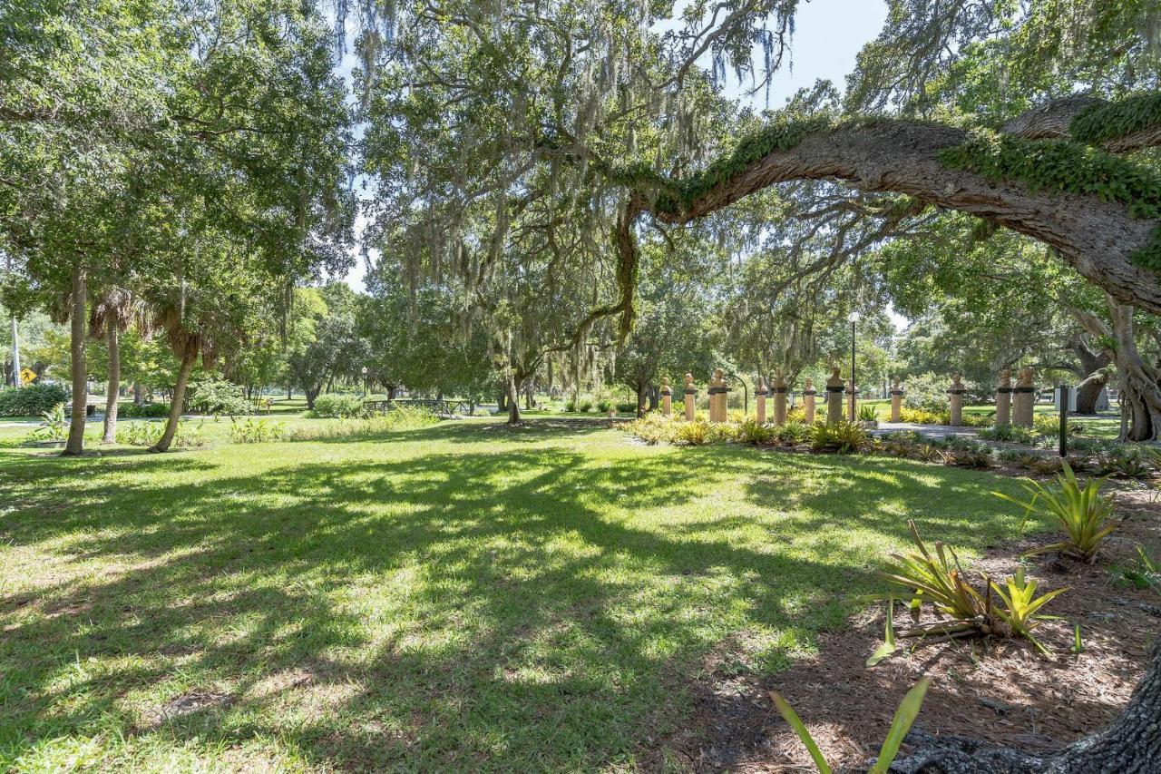 Downtown Single Family Modern Bungalow Close To Beaches And Dining Home Sarasota Exterior photo