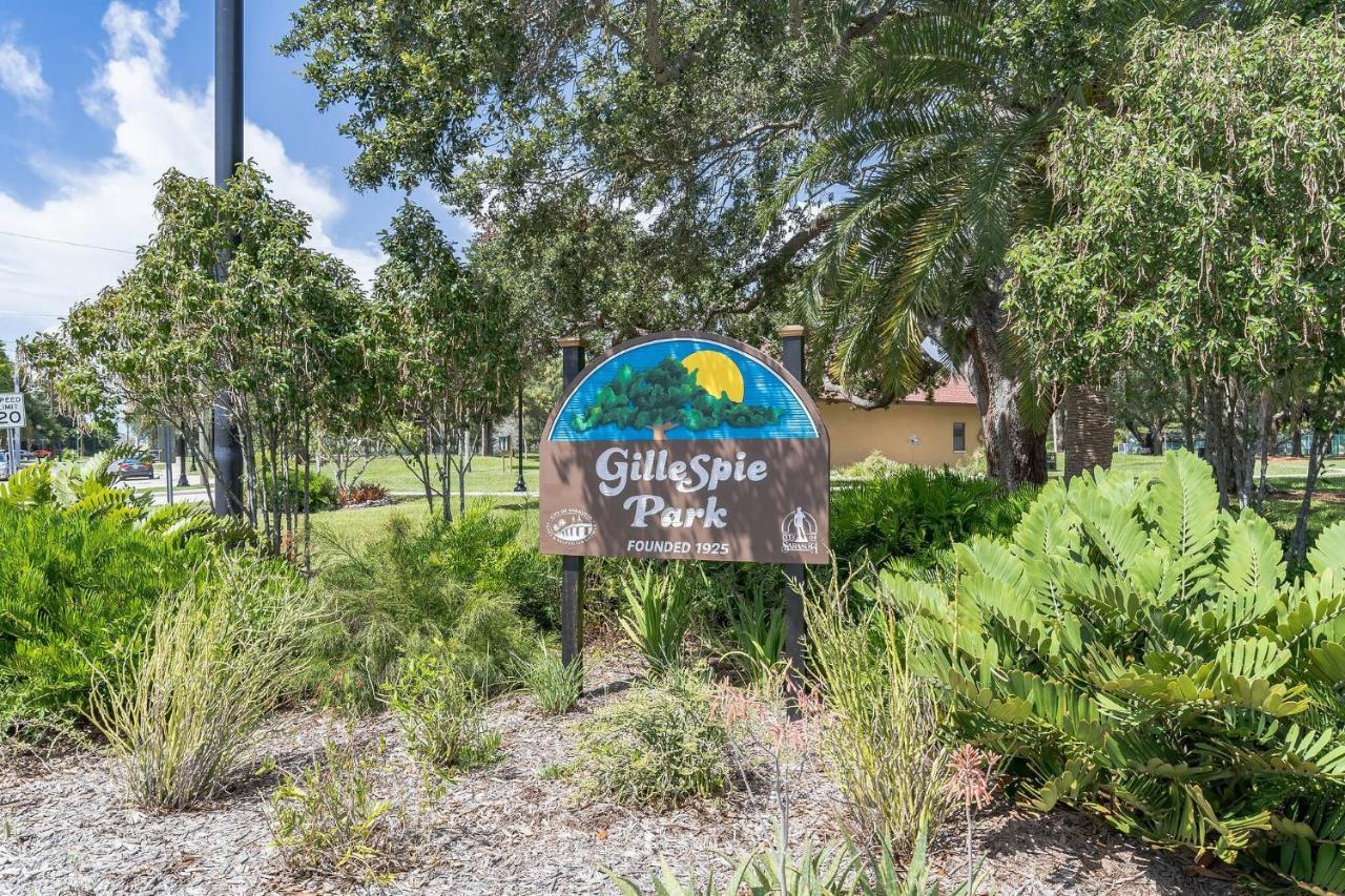 Downtown Single Family Modern Bungalow Close To Beaches And Dining Home Sarasota Exterior photo